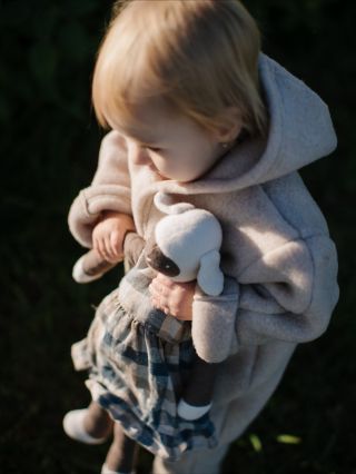 Ďakujeme, že ste nám vypredali všetok merino fleece na bábätkovské overalíky. Ale nebojte, môžete ich objednávať aj...